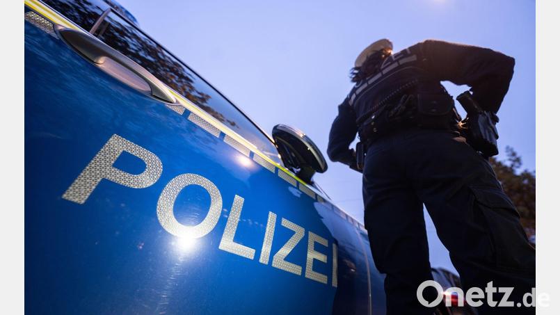 Nach einem Vorfall in einer Gaststätte in Marktredwitz ermittelt die Polizei wegen Körperverletzung gegen Unbekannt. Symbolbild: Marijan Murat/dpa