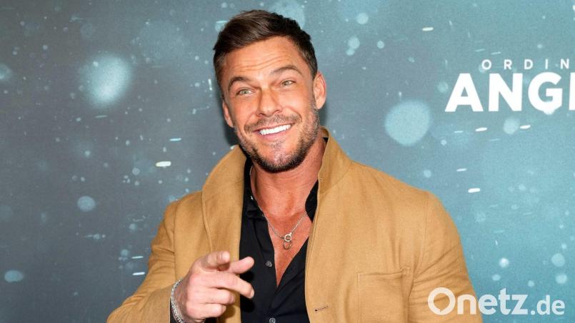 Alan Ritchson spielt die Hauptrolle in der Serie „Reacher“. (Archivbild) Bild: Charles Sykes/Invision via AP/dpa