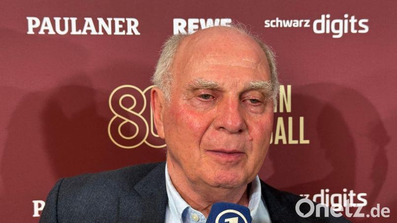 Ehrenpräsident Uli Hoeneß ist inzwischen von Bayern-Sportvorstand Max Eberl überzeugt. Bild: Manuel Schwarz/dpa