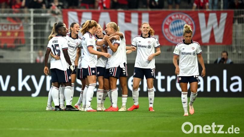 Die Bayern-Fußballerinnen bauten ihre Serie aus. (Archivbild) Bild: Elisa Schu/dpa