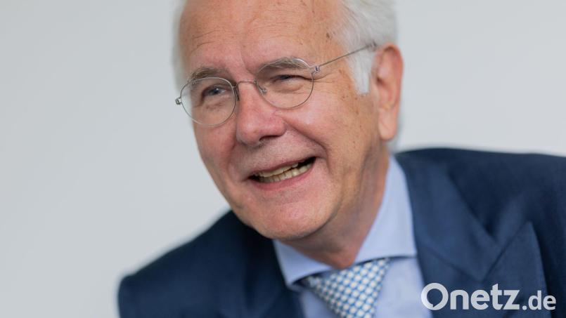 Harald Schmidt ist gegen einen Kanzlersturz. Bild: Rolf Vennenbernd/dpa