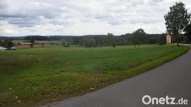 Am rechten Bildrand die von Lanz kommende Straße nach Störnstein und links das Areal wäre das neue Baugebiet "Im Badgarten". Bild: Ernst Frischholz