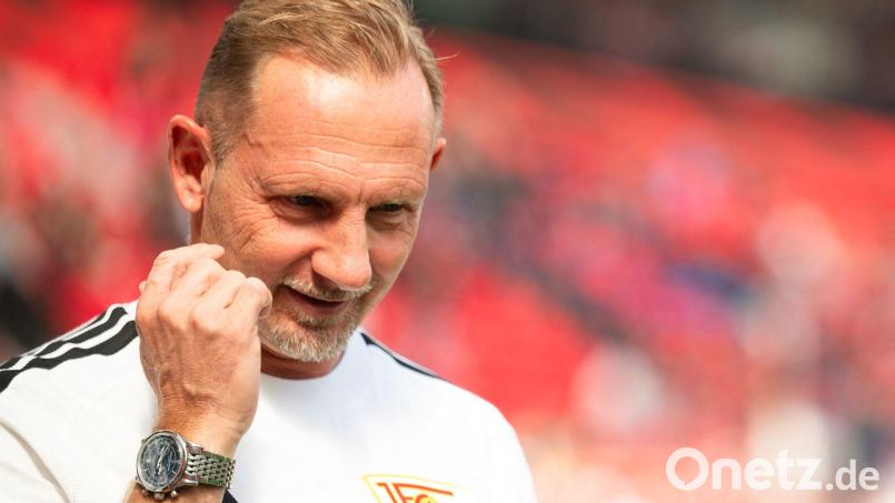 Wartet noch auf einen Bundesliga-Sieg mit Union Berlin: Trainer Mauro Lustrinelli. (Archivbild) Bild: Marius Becker/dpa