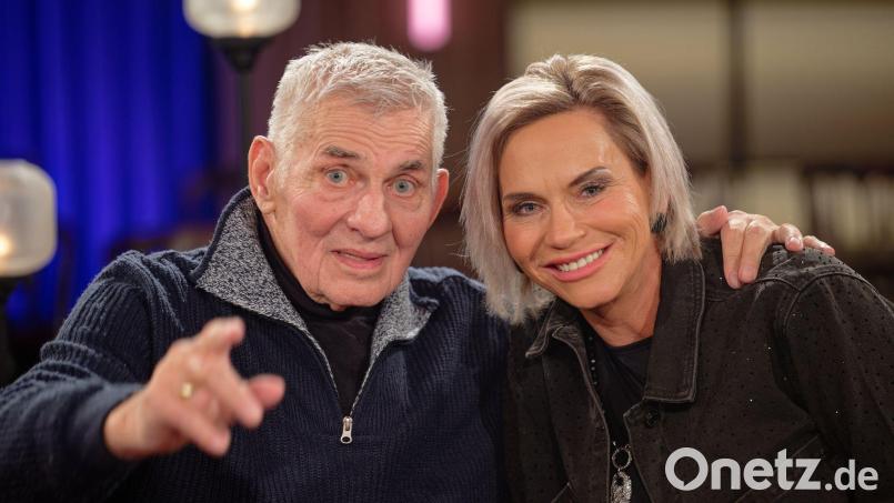 Heinz Hoenig und seine Ehefrau Annika Kärsten-Hoenig haben zwei kleine Kinder. (Archivbild) Bild: Henning Kaiser/dpa