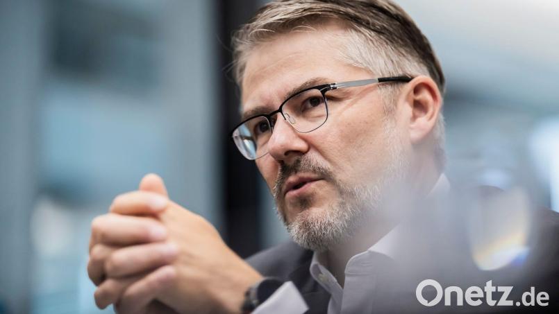 Vattenfall-Deutschlandchef Robert Zurawski macht sich Gedanken über die Sicherheit der Energie-Infrastruktur in Deutschland. (Archivbild) Bild: Christoph Soeder/dpa