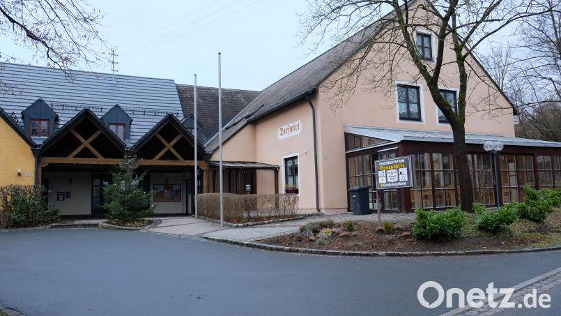 Im Vorbacher Gemeindezentrum grübelt der Rat über eine Stiftungssatzung. Bild: Robert Dotzauer