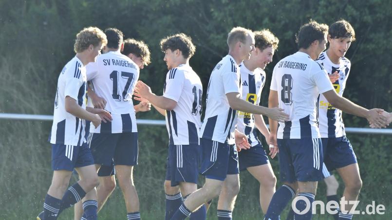Der SV Raigering darf über den Einzug ins Totopokal-Finale jubeln. Bild: Hubert Ziegler