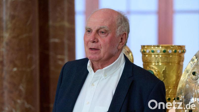 Uli Hoeneß wünscht sich Harry Kane als Sieger des Ballon d'Or. Bild: Sven Hoppe/dpa