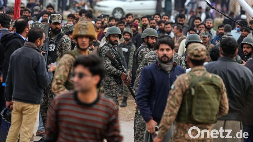 In den vergangenen Jahren kam es zu regelmäßigen Anschlägen in Pakistan. (Symbolbild) Bild: Anjum Naveed/AP/dpa