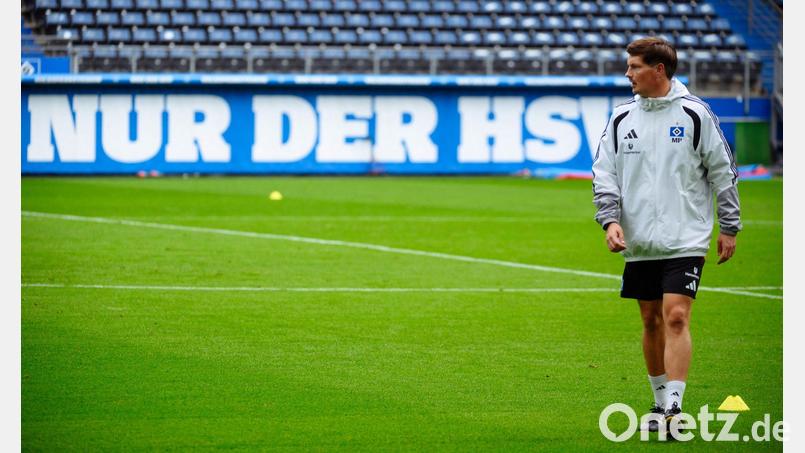 Hat weiter das Sagen beim HSV: Trainer Merlin Polzin. Bild: Gregor Fischer/dpa