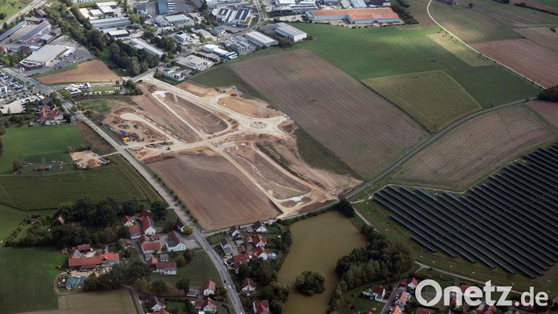 So sieht der erste Abschnitt des Gewerbegebiets West II aus der Luft aus. Die Bauarbeiten schreiten deutlich schneller voran, als ursprünglich geplant. Bild: Bernd Georgi