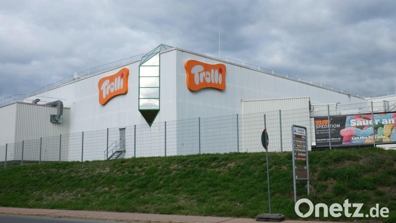 Der Fruchtgummi-Hersteller „Trolli“ möchte den Standort Neunburg vorm Wald ausbauen. Produktionsflächen und Sozialräume sollen erweitert werden. Nach dem positiven Bescheid des Stadtrates soll die Maßnahme noch in diesem Jahr beginnen. Bild: Rudolf Hirsch
