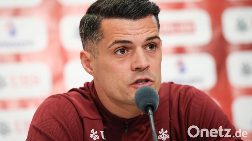 Granit Xhaka muss sich unangenehmen Fragen stellen. (Archivbild) Bild: Christian Charisius/dpa