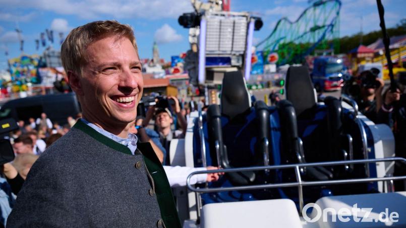 Freut sich auf seine erste Wiesn als OB: Dominik Krause von den Grünen. (Archivbild) Bild: Sven Hoppe/dpa