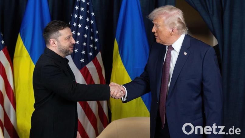 Der ukrainische Präsident Wolodymyr Selenskyj (l.) hat für kommende Woche ein Treffen mit seinem US-Kollegen Donald Trump (r.) angekündigt. (Archivbild) Bild: Ukraine Presidency/Ukrainian Pre/Planet Pix via ZUMA Press Wire/dpa