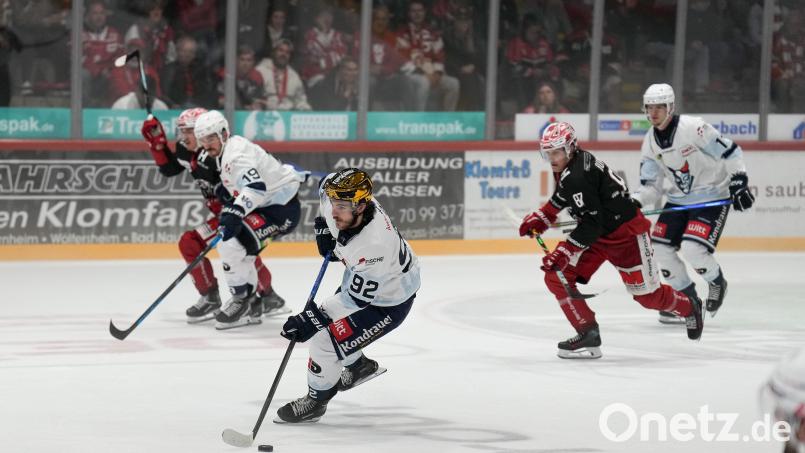 Der Goldhelm der Blue Devils Weiden, Brayden Tracey, war auch in Bad Nauheim erfolgreich. Bild: A. Chuc
