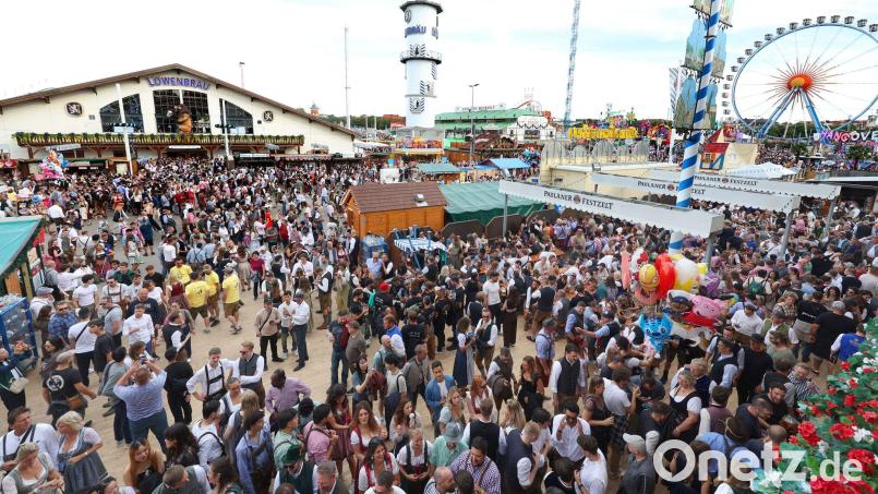 Die Polizei auf dem Oktoberfest sucht einen Ordner - Verdacht: Körperverletzung. (Illustration) Bild: Karl-Josef Hildenbrand/dpa