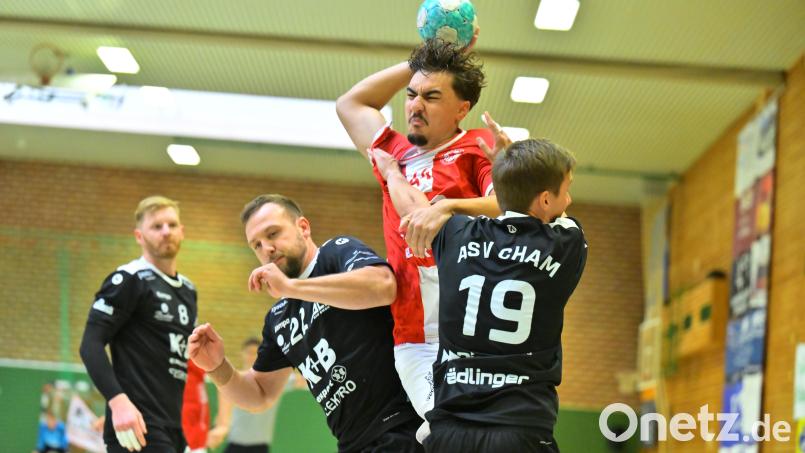 HC Sulzbach-Rosenberg - ASV Cham Bild: Hubert Ziegler