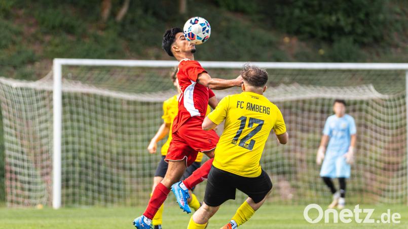 Der SV Inter Bergsteig II musste sich dem FC Amberg II vor heimischem Publikum mit 1:5 geschlagen geben. Bild: Hannah Dirscherl