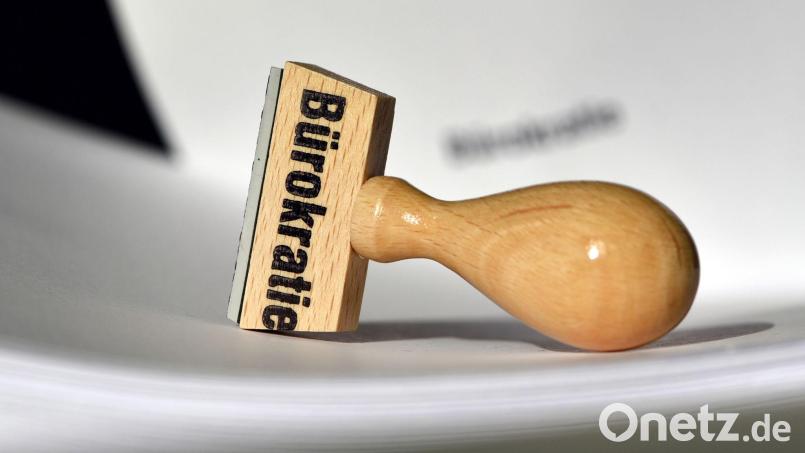 Bürokratie ist das Schreckgespenst der deutschen Wirtschaft - noch vor Energie- und Arbeitskosten. (Symbolbild) Bild: Ralf Hirschberger/dpa-Zentralbild/dpa