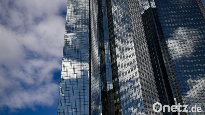 Deutschlands größtes Geldhaus sieht wachsendes Interesse von Investoren an Europa. Bild: Arne Dedert/dpa