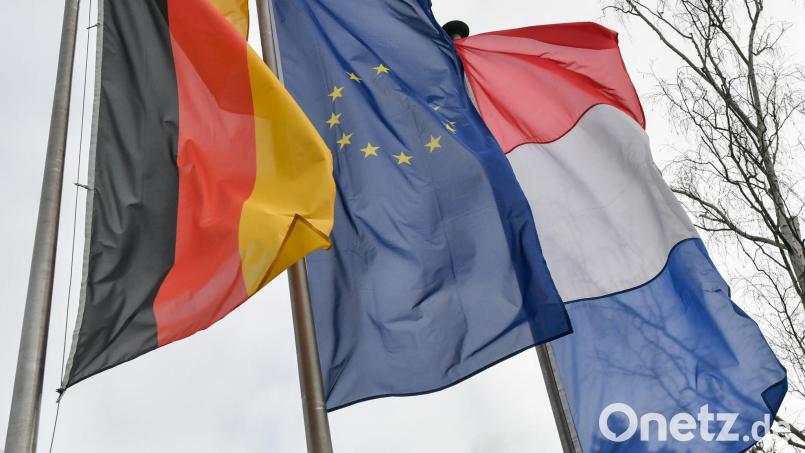 Ostfrankreich will deutschen Unternehmen mit einer Anlaufstelle in München eine Ansiedlung in der Grenzregion erleichtern (Symbolbild). Bild: Jens Kalaene/dpa-Zentralbild/dpa