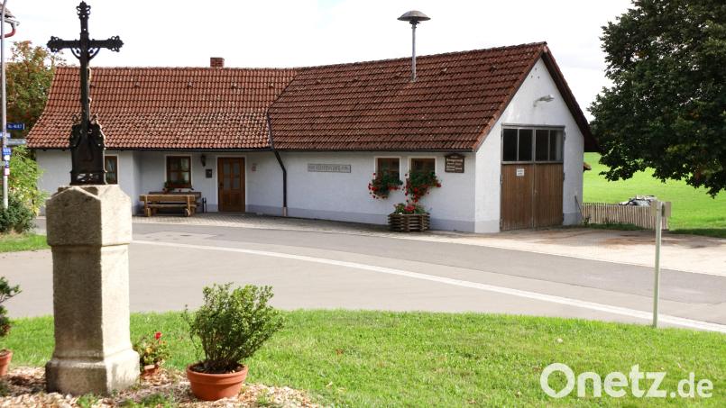 Die Sanierung des Gerätehauses der Feuerwehr Zwergau in Behringersreuth ist zu kostspielig. Ein Neubau gleich neben an wird es ersetzen. Bild: Bernhard Kreuzer
