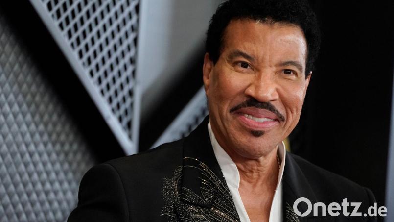 Starsänger Lionel Richie musste sich einem Eingriff am Herzen unterziehen. (Archivbild) Bild: Jordan Strauss/Invision/AP/dpa