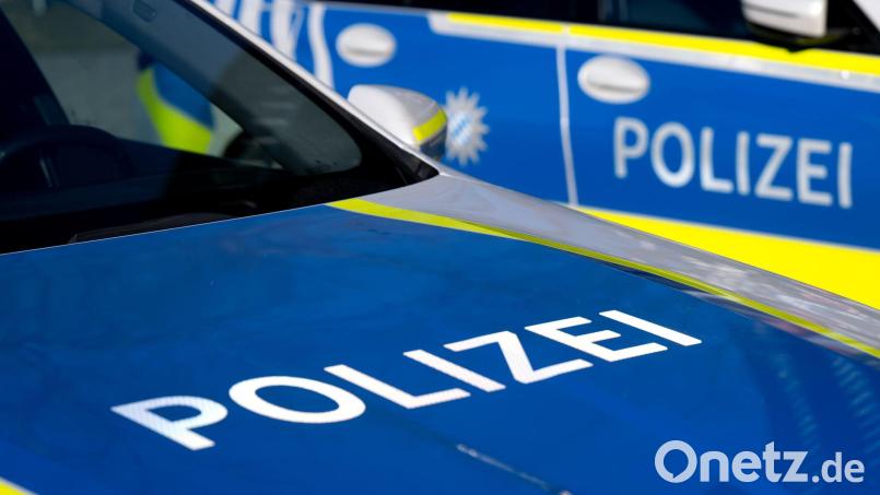 Ein Ladendieb verletzt in der Nürnberger Innenstadt einen Detektiv und wird von Zeugen gestoppt. (Symbolbild) Bild: Sven Hoppe/dpa