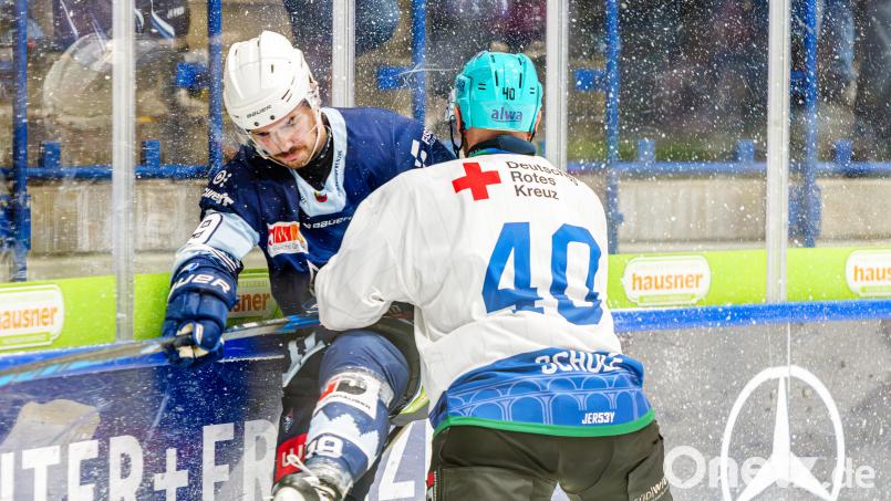 Alex-Olivier Voyer und die Blue Devils Weiden haben am Freitagabend gegen die Bietigheim Steelers mit 3:7 verloren. Archivbild: Elke Englmaier