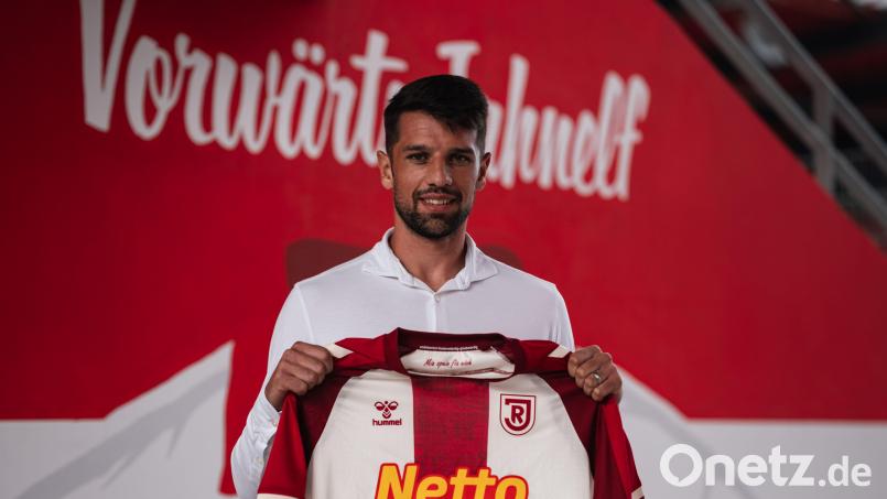 Lukas Mühl trägt künftig das Trikot des SSV Jahn. Bild: Gschlößl/SSV Jahn