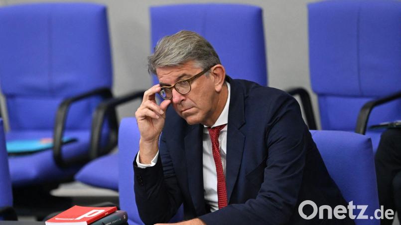 Weimer hatte eine gesetzliche Investitionspflicht zunächst selbst abgelehnt. Inzwischen sieht er in dem Gesetzentwurf einen „klugen Kompromiss“. Bild: Michael Brandt/dpa
