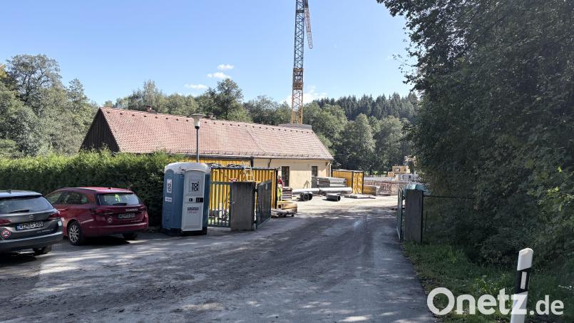 Die Kläranlage wird zurzeit saniert und modernisiert. Diese Anlage ist das Gemeinschaftsprojekt der Gemeinden Neusorg und Pullenreuth. Bild: Alexander Hörl