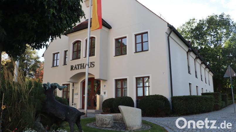 Push-Nachrichten aus dem Riedener Rathaus direkt aufs Handy? In Rieden soll dies demnächst mit einer Markt-Rieden-App für Bürger, Vereine und Organisationen in vielfältiger Weise möglich sein. Bild: Michael Rabenhofer