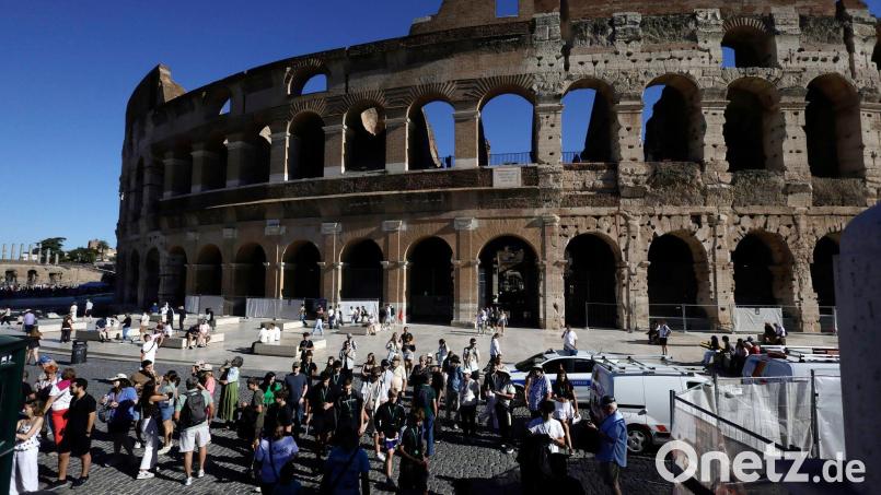 Die Gewerkschaften fordern strengere Kontrollen. (Archivbild) Bild: Cecilia Fabiano/LaPresse/AP/dpa