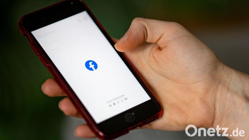 Der Datenschutz-Skandal um Cambridge Analytica wirkt für den Facebook-Konzern immer noch nach. (Archivbild) Bild: Fabian Sommer/dpa