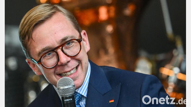 An einer Szene mit CDU-Politiker Philipp Amthor reiben sich viele Social-Media-Nutzer. (Archivbild) Bild: Britta Pedersen/dpa