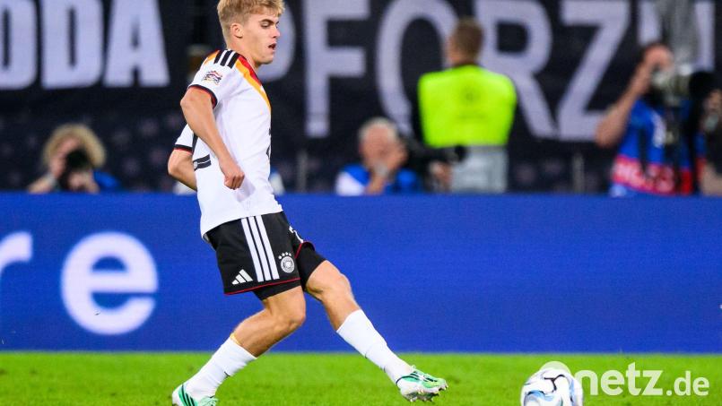 Gab sein DFB-Debüt just im eigenen Vereinsstadion: Augsburg-Profi Hennes Behrens. Bild: Tom Weller/dpa