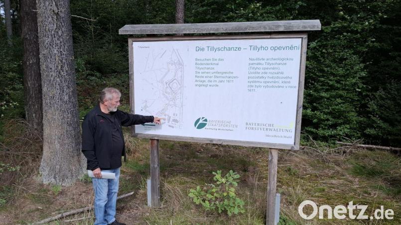 Kreisheimatpfleger Peter Staniczek beschäftigte sich intensiv mit der Geschichte Eslarns und insbesondere mit den Tillygräben. Bild: Karl Ziegler