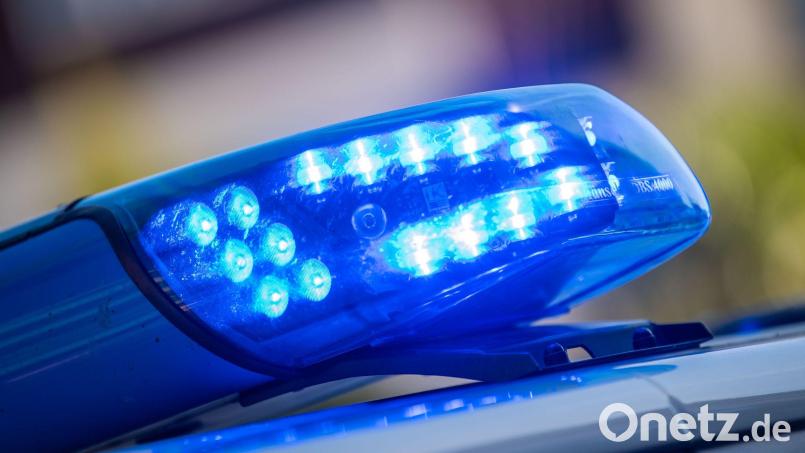 Der mutmaßliche Täter ließ sich nach Eintreffen der Polizei widerstandslos festnehmen. Symbolbild: Lino Mirgeler/dpa