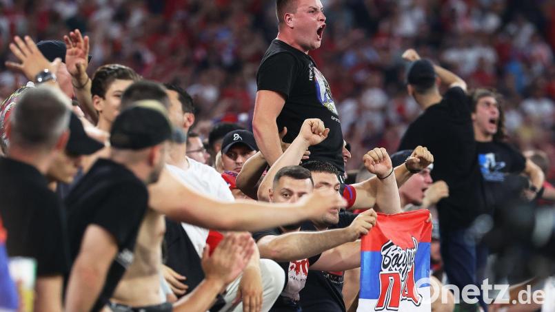 Die Behörden in München sind nicht glücklich über das Länderspiel gegen Serbien während des Oktoberfestes. (Archiv) Bild: Daniel Löb/dpa