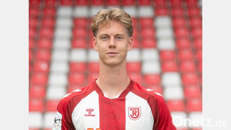 Leopold Wurm und der SSV Jahn kommen nächsten Sommer zum Tag der Partnervereine nach Nabburg. Bild: Photo-Studio Büttner