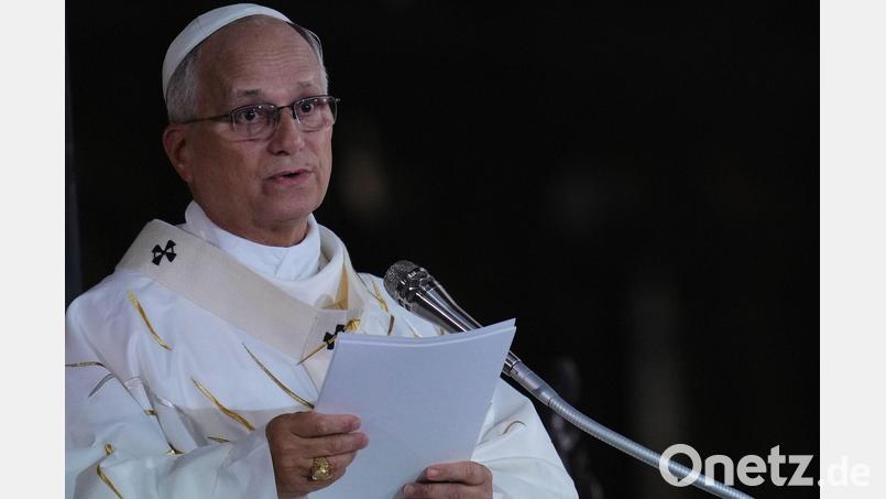Papst Leo XIV. warnt vor einem neuen Wettrüsten. Bild: Aurelien Morissard/AP/dpa