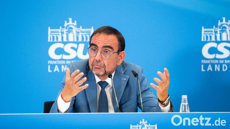Die Unionsfraktionen sind sich einig - sollte die Linke in Berlin regieren, wollen sie die Regeln zur Finanzierung der Bundeshauptstadt neu diskutieren. CSU-Fraktionschef Holetschek gibt sich nach einem Treffen der Fraktionschefs kämpferisch. (Archivbild) Bild: Daniel Vogl/dpa