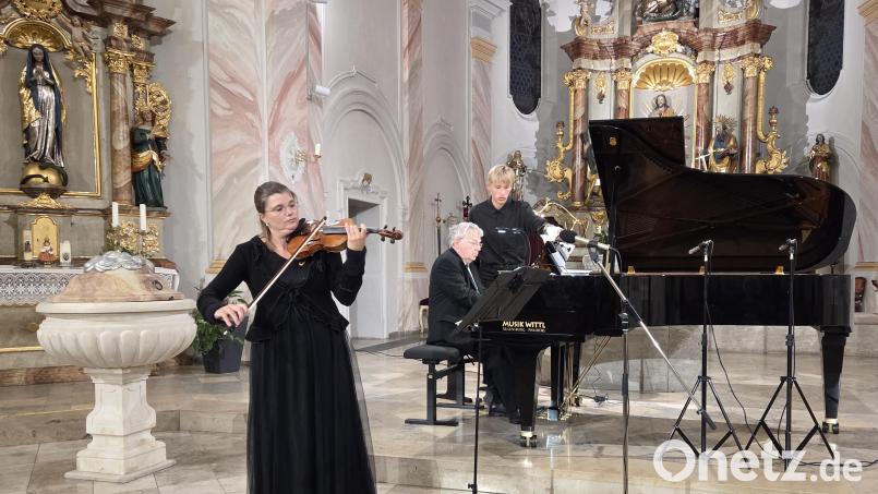 Violinistin Monika Hager und Pianist Christian Reuter. Bild: Susanne Götte