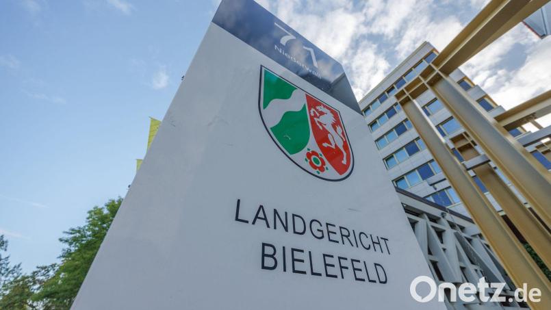 Das Landgericht Bielefeld hat ein Urteil zu geschändeten Leichen gesprochen. (Archivbild) Bild: Friso Gentsch/dpa