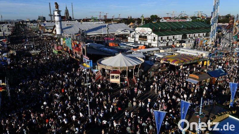 Die Wiesn ist dieses Jahr gut besucht. Bild: Felix Hörhager/dpa