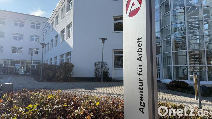 Die Arbeitslosigkeit im Bezirk der Agentur für Arbeit Weiden ist im September 2026 gesunken. Archivbild: Gabi Schönberger
