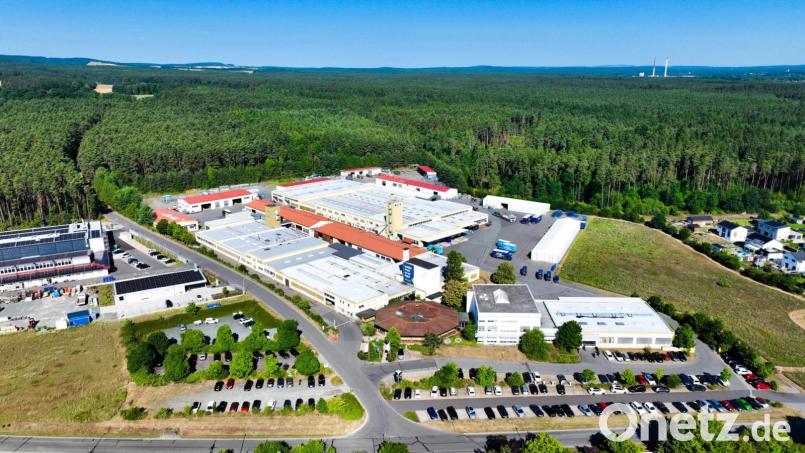 Das Firmengelände der Höhbauer GmbH in Luhe-Wildenau: Das Unternehmen hat am Dienstag einen Insolvenzantrag gestellt. Bild: Höhbauer GmbH