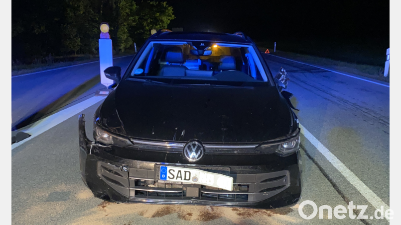 Ein 33-Jähriger hat mit seinem Auto einen Unfall verursacht. Der Schaden liegt bei rund 25.000 Euro. Symbolbild: PI Schwandorf